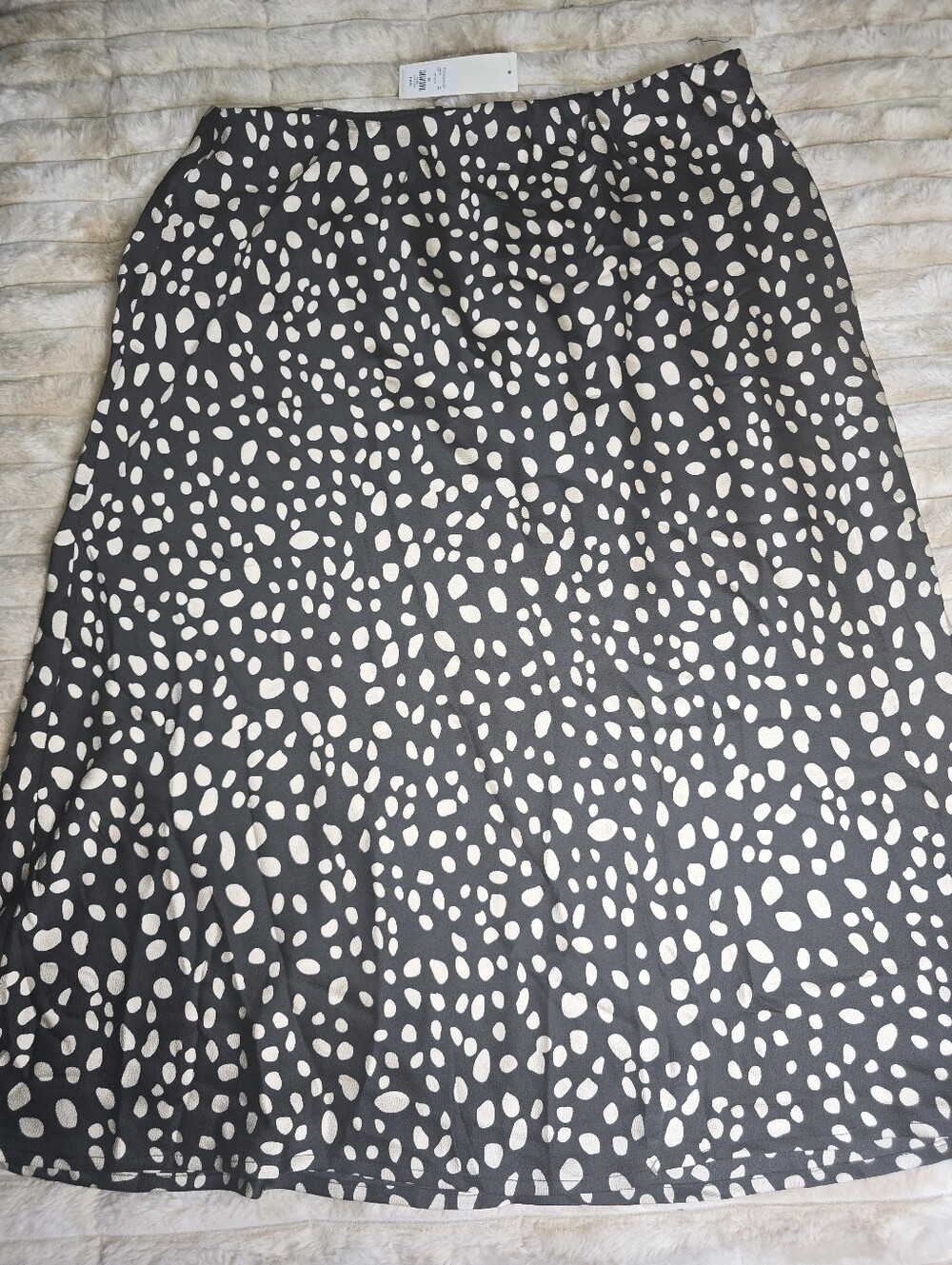 Francesca’s Black & Cream Abstract Print Skirt Size XL NWT